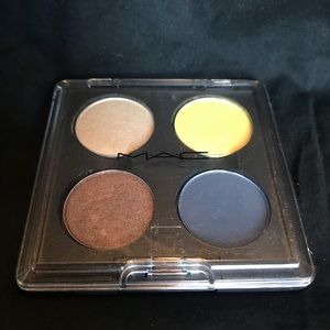 MAC Naughty Nauticals Stowaways Eyeshadow Quad LE